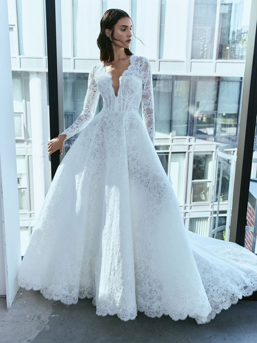 Love Couture Bridal Wedding Dresses Lady in fashionable Wedding Dresses.