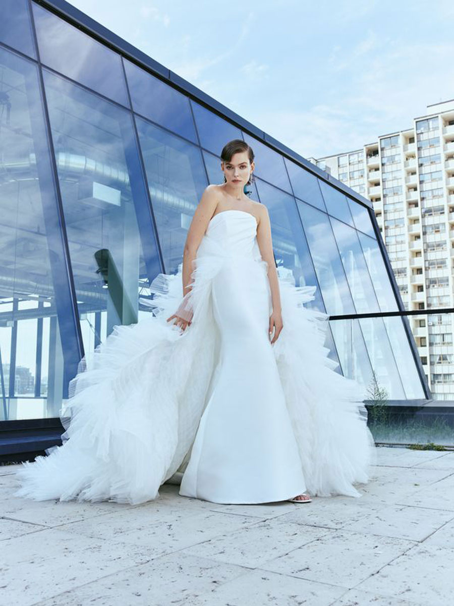 Love Couture Bridal Wedding Dresses Woman in timeless bridal Wedding Dresses.